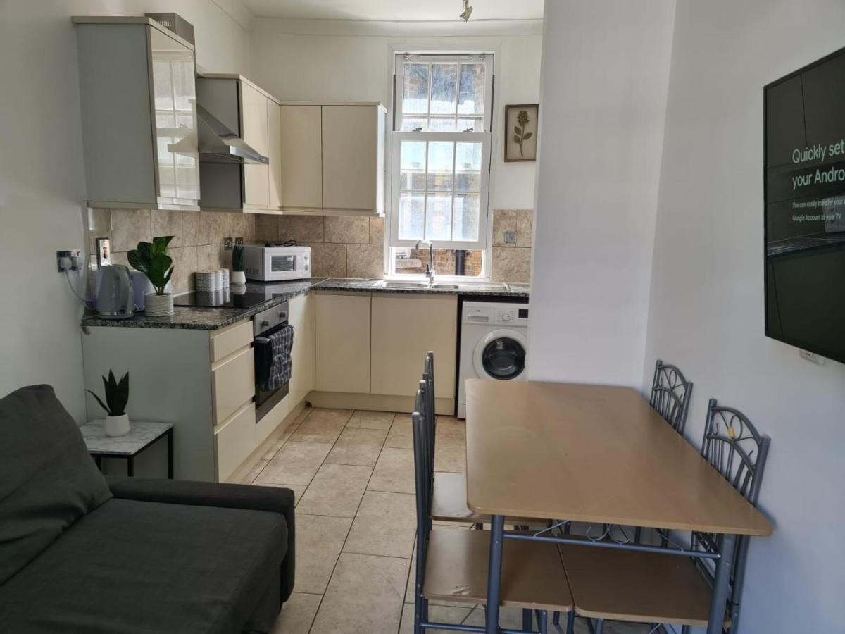 "Bright & Spacious" 3 Bedroom Flat By Kings Cross, St Pancras Station!!!!64 Лондон Экстерьер фото