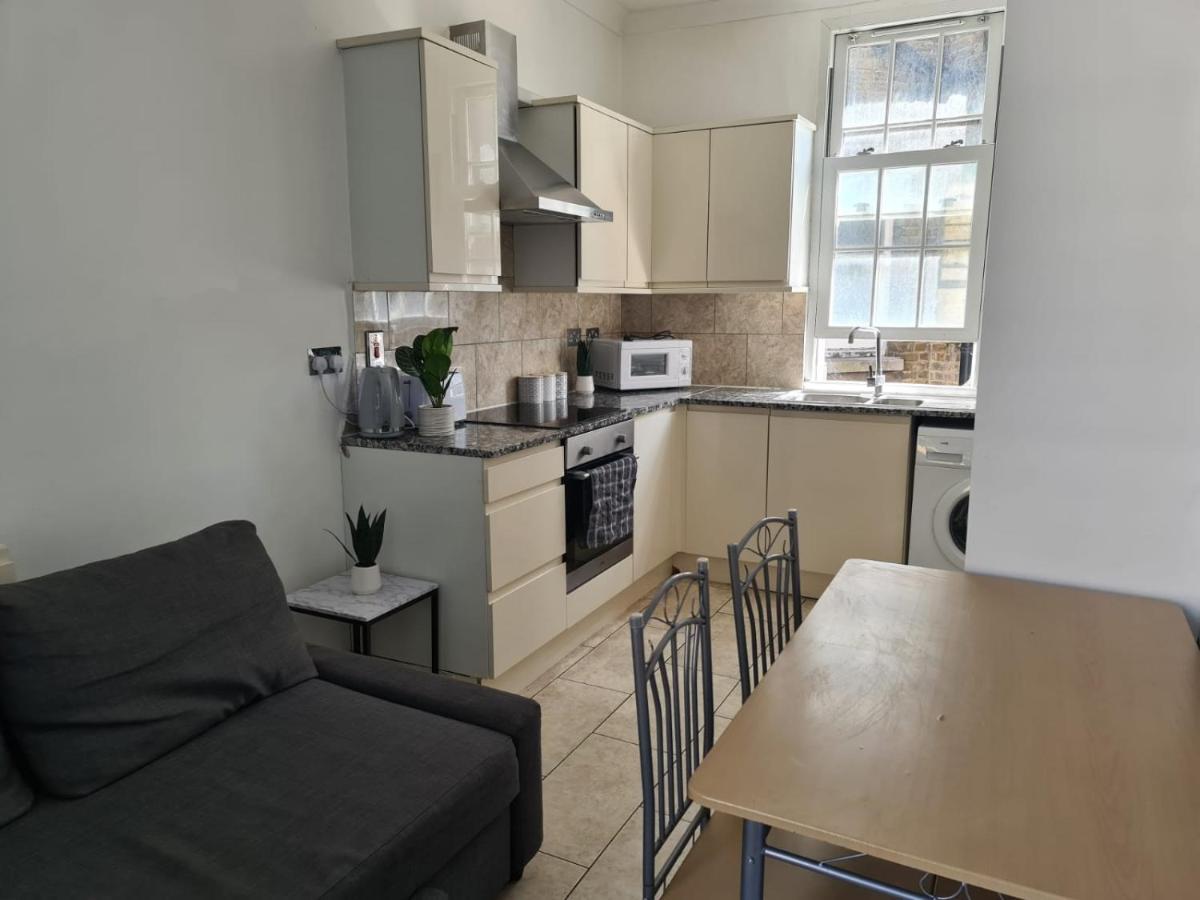 "Bright & Spacious" 3 Bedroom Flat By Kings Cross, St Pancras Station!!!!64 Лондон Экстерьер фото