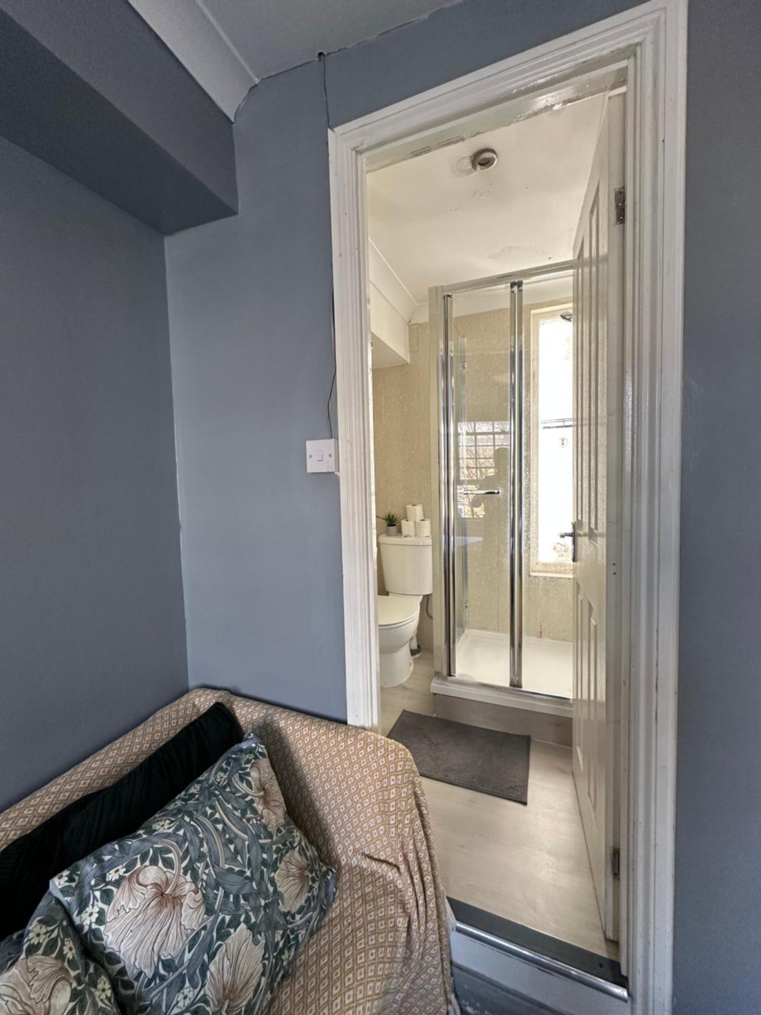 "Bright & Spacious" 3 Bedroom Flat By Kings Cross, St Pancras Station!!!!64 Лондон Экстерьер фото