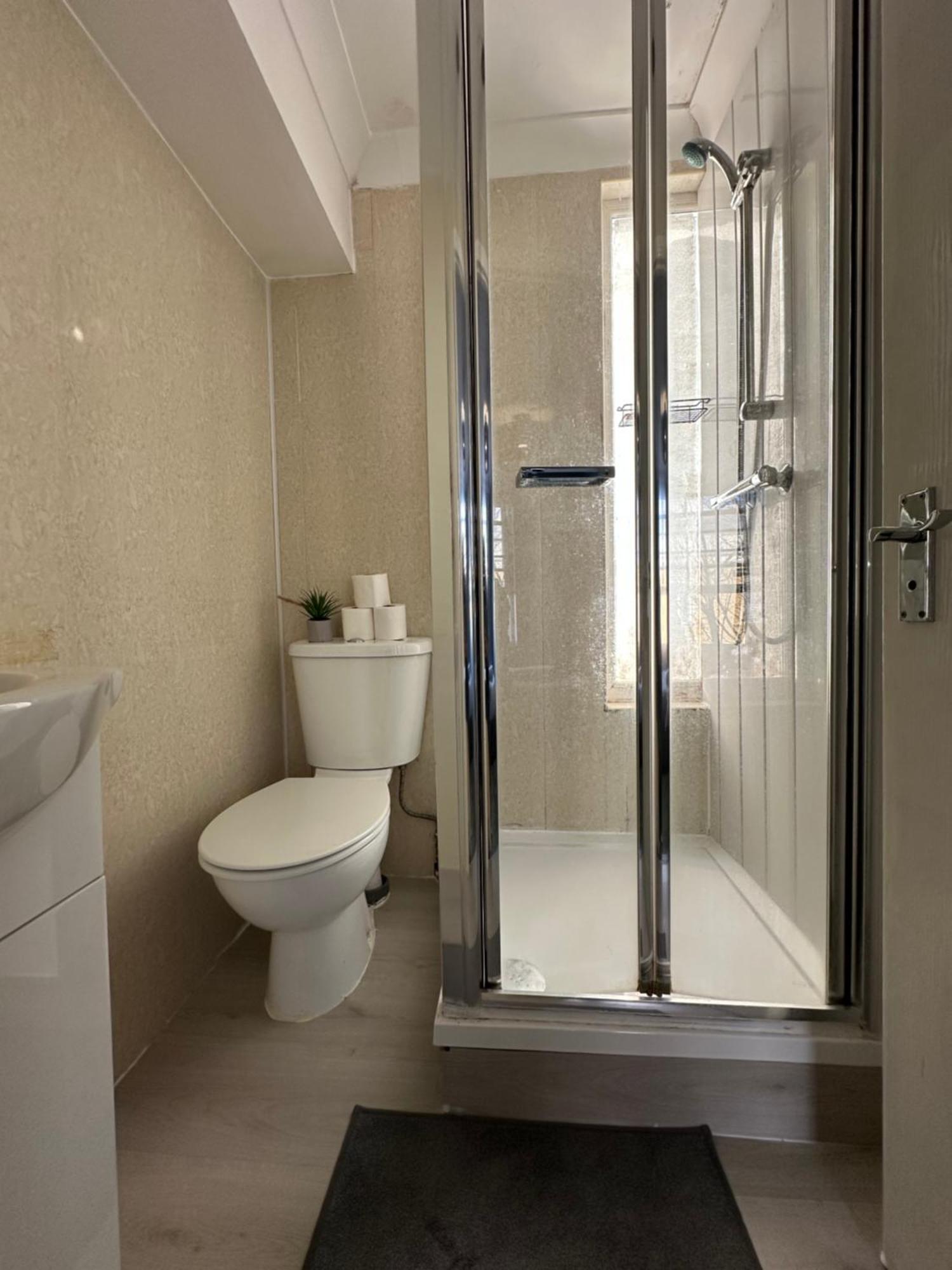 "Bright & Spacious" 3 Bedroom Flat By Kings Cross, St Pancras Station!!!!64 Лондон Экстерьер фото