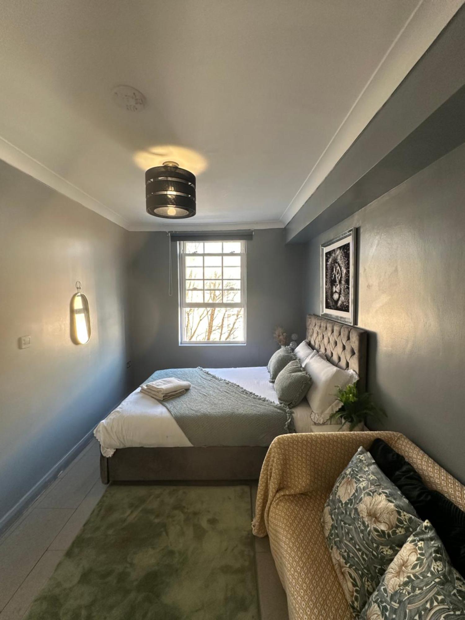 "Bright & Spacious" 3 Bedroom Flat By Kings Cross, St Pancras Station!!!!64 Лондон Экстерьер фото