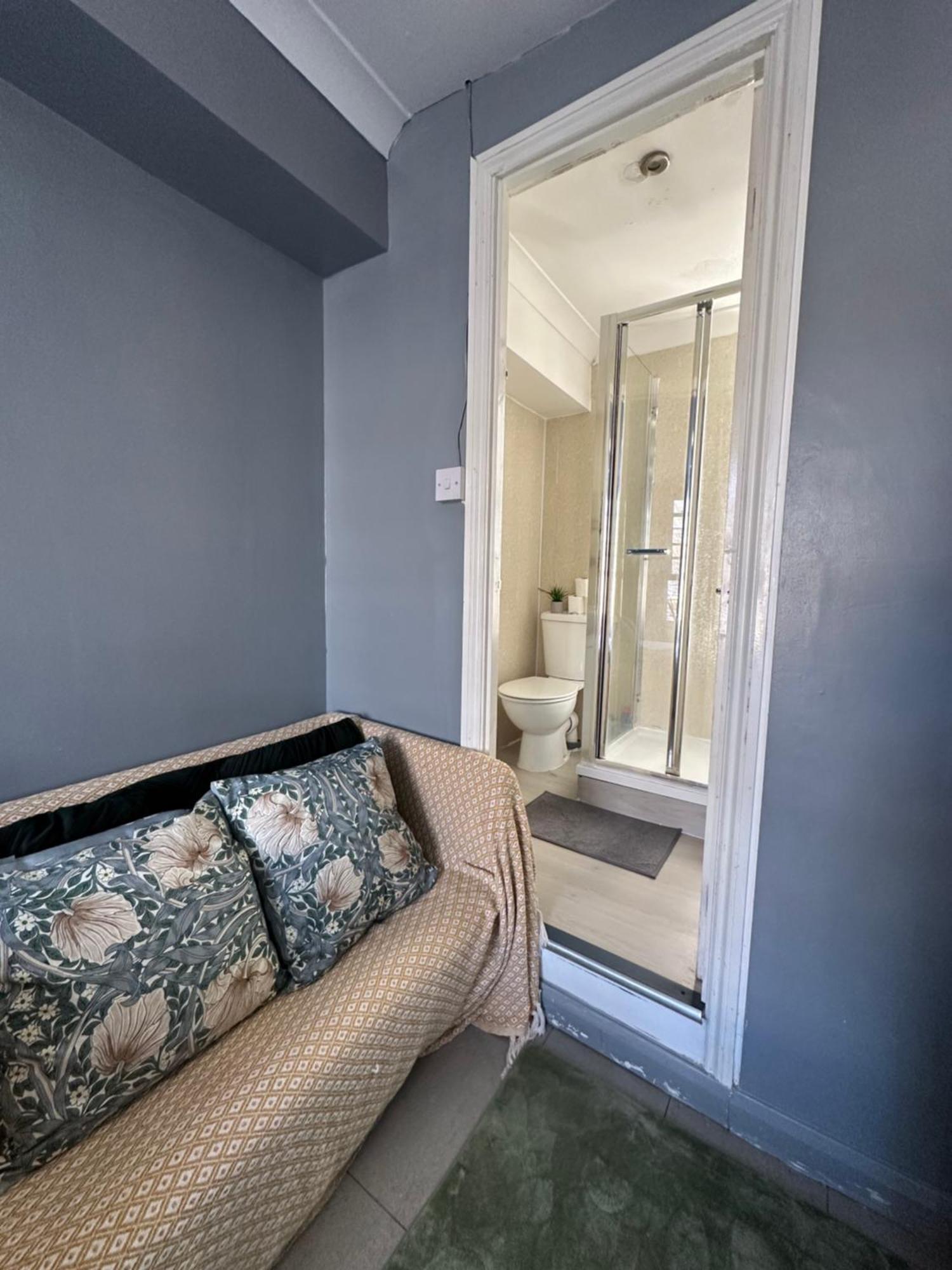 "Bright & Spacious" 3 Bedroom Flat By Kings Cross, St Pancras Station!!!!64 Лондон Экстерьер фото